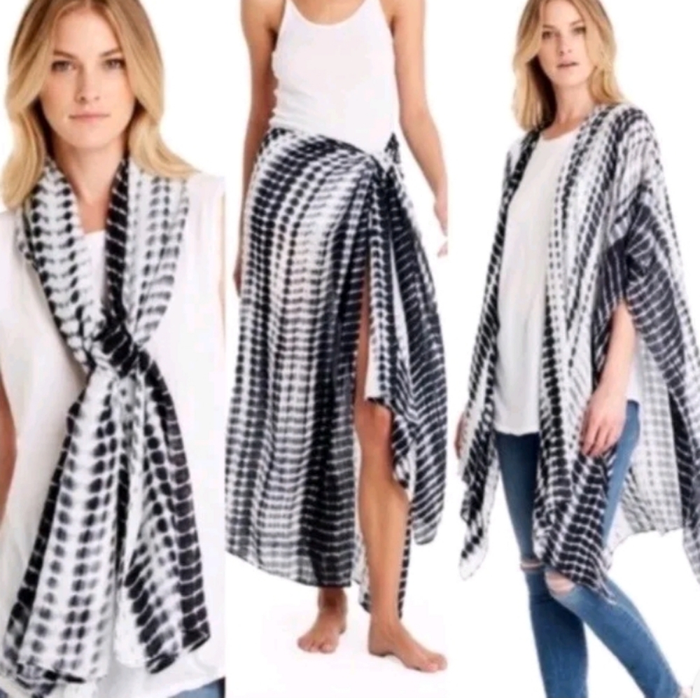 NWOT Michael Stars Black and White Wrap/Scarf/Sarong/Poncho/Shall